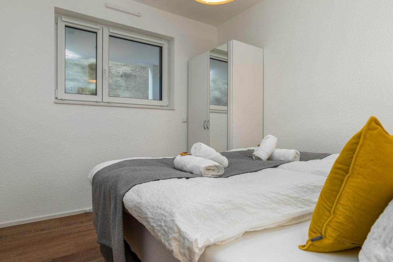 Vivamosel: Appartement Mit Mosel & Burgblick - Balkon - Parken - Aufzug - Fahrradraum Кохем Экстерьер фото