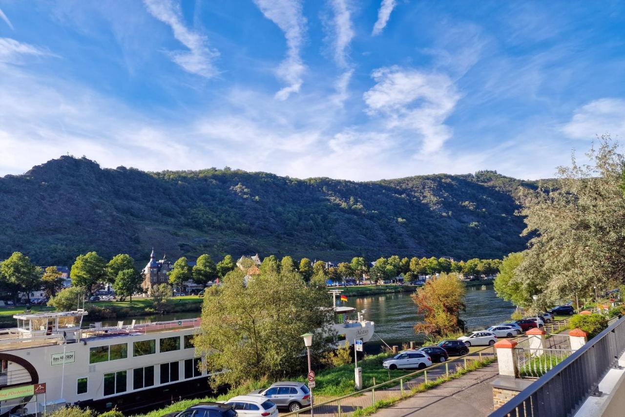 Vivamosel: Appartement Mit Mosel & Burgblick - Balkon - Parken - Aufzug - Fahrradraum Кохем Экстерьер фото